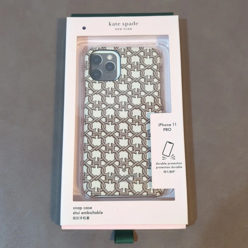 kate spade iPhone 11 PRO Snap Case Linked Spades Theme Print NEW